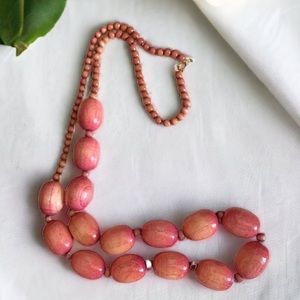 Vintage unique wooden dyed pink beaded retro statement necklace costume jewelry